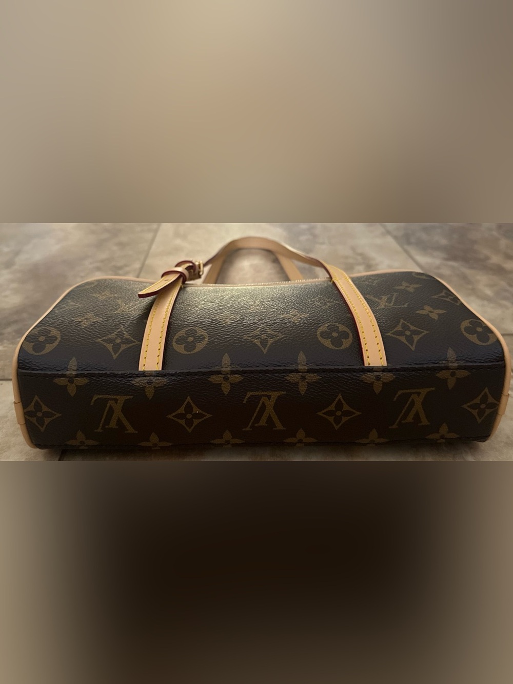 CHEAP Louis Vuitton LAST SEASONS Monogram Shoulder Bag “Hang on” - Picture 5 of 10